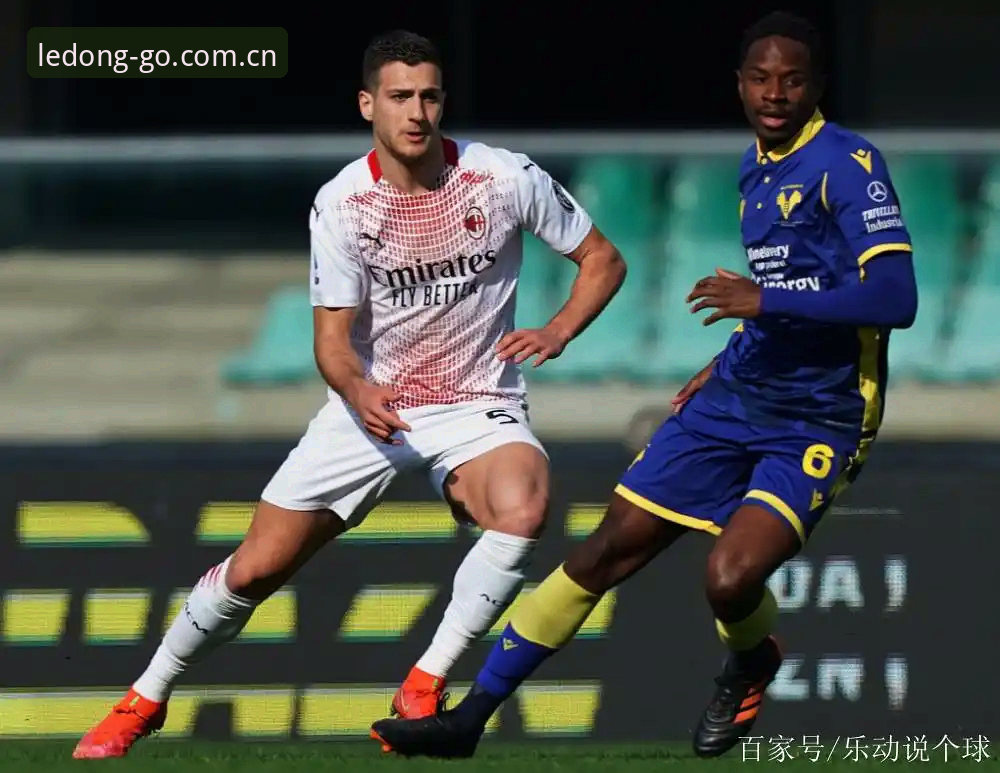乐动体育下载 3个进球瞬间+4步复盘:维拉3-0弗赖堡夺欧联杯,新手用乐动体育官网补全细节